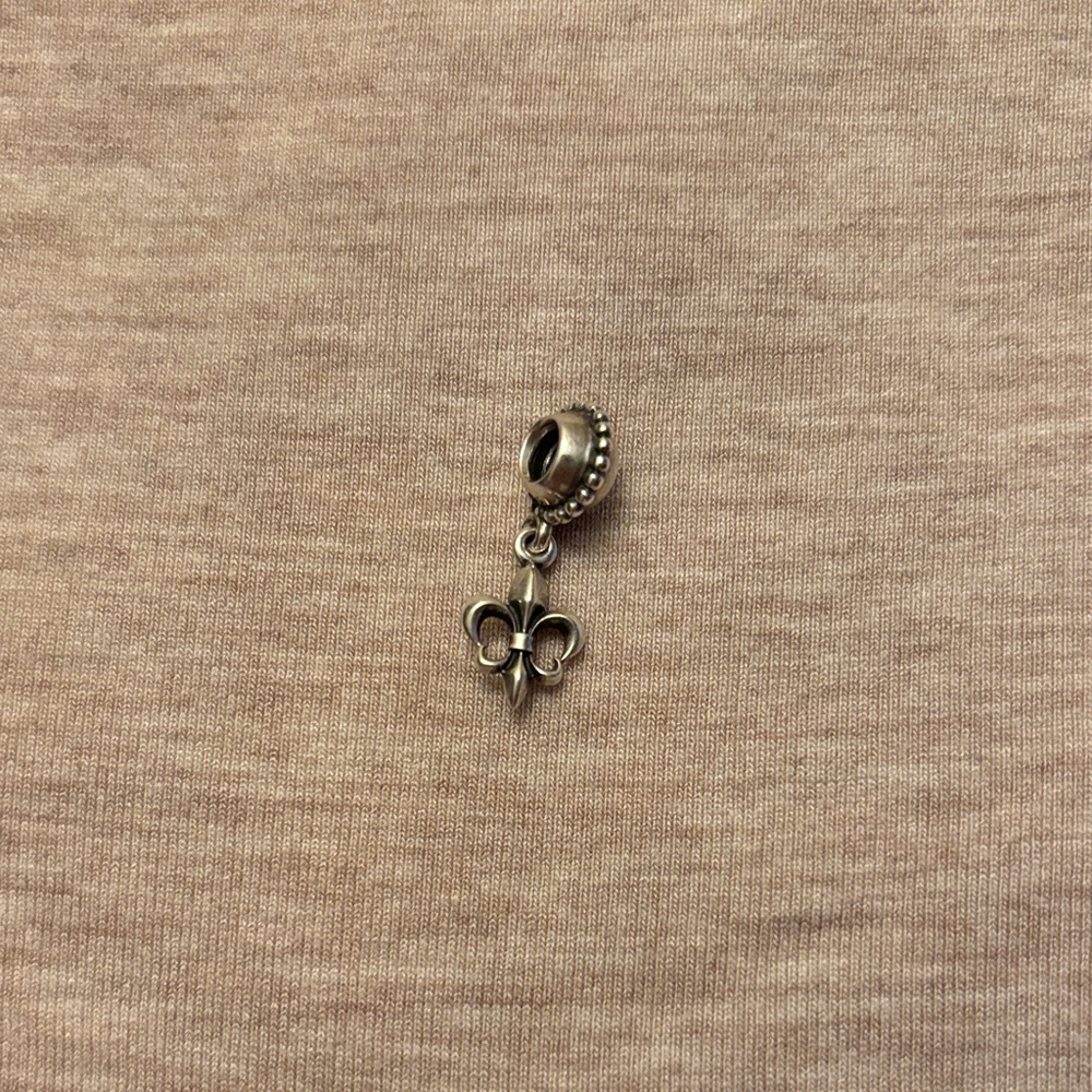 Pandora Fleur-de-lis Hanging Charm
